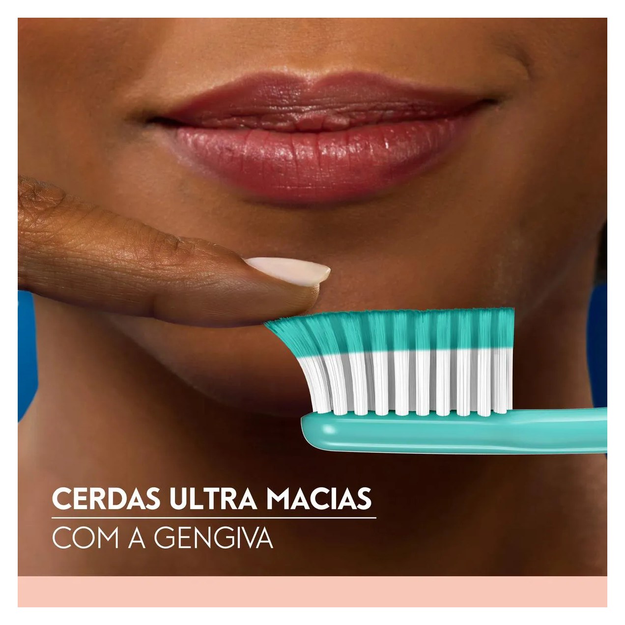 Escova Dental Oral-B Iconic Ultra Macia 1 Unidade